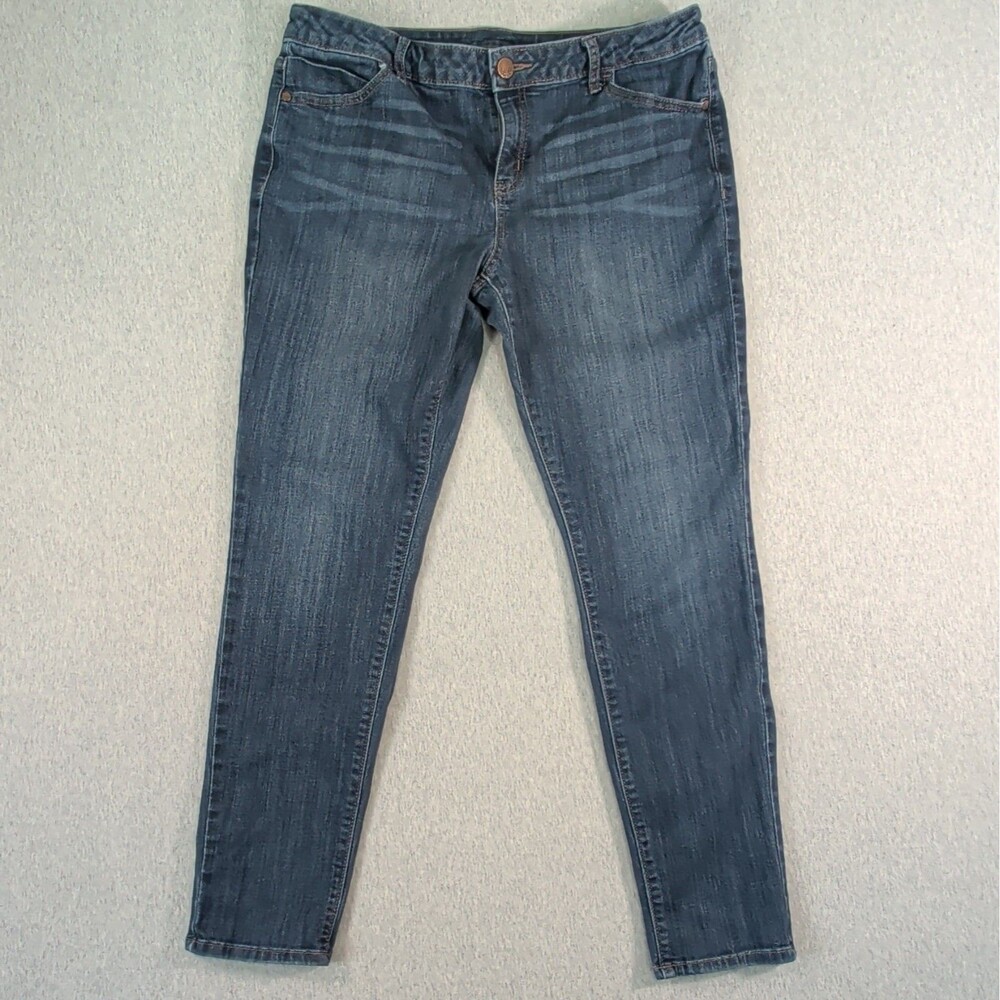 Vera Wang Skinny Power Stretch Ladies Size 12 Jeans Dark Wash